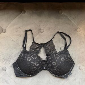 Victoria’s Secret, 36 B lace push up